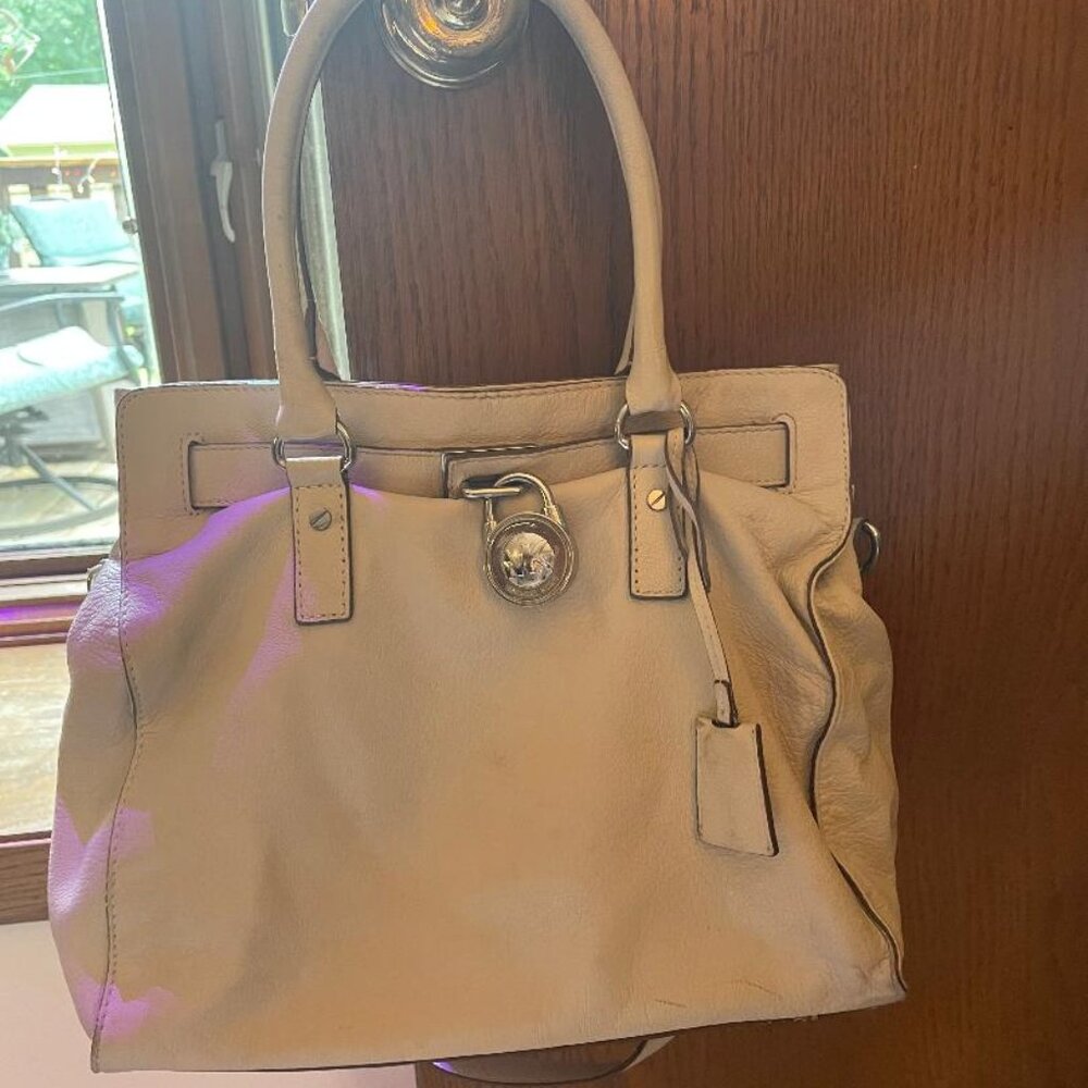 Michaeol Kors Handbag